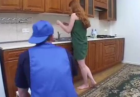 Молоденькая девушка подверглась изнасилованию